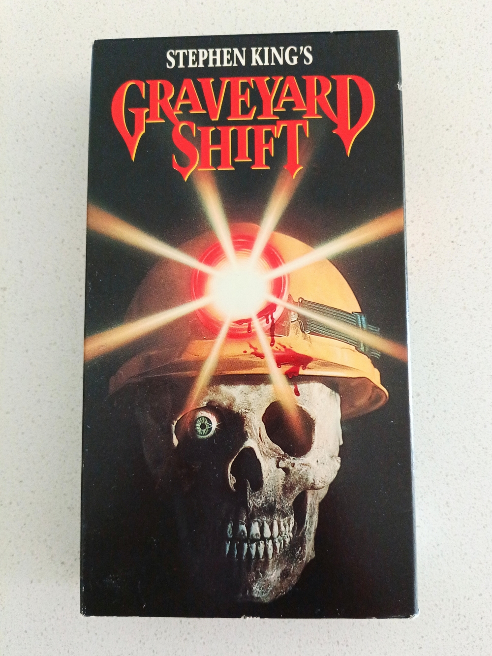 VTG 1990 GRAVEYARD SHIFT Stephen King VHS Paramount